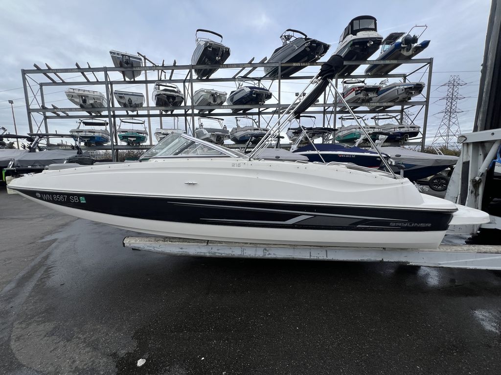 2014 Bayliner 215 DB